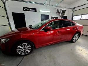 Read more about the article Mazda 6 – kompleksowe wygłuszenie samochodu matami STP