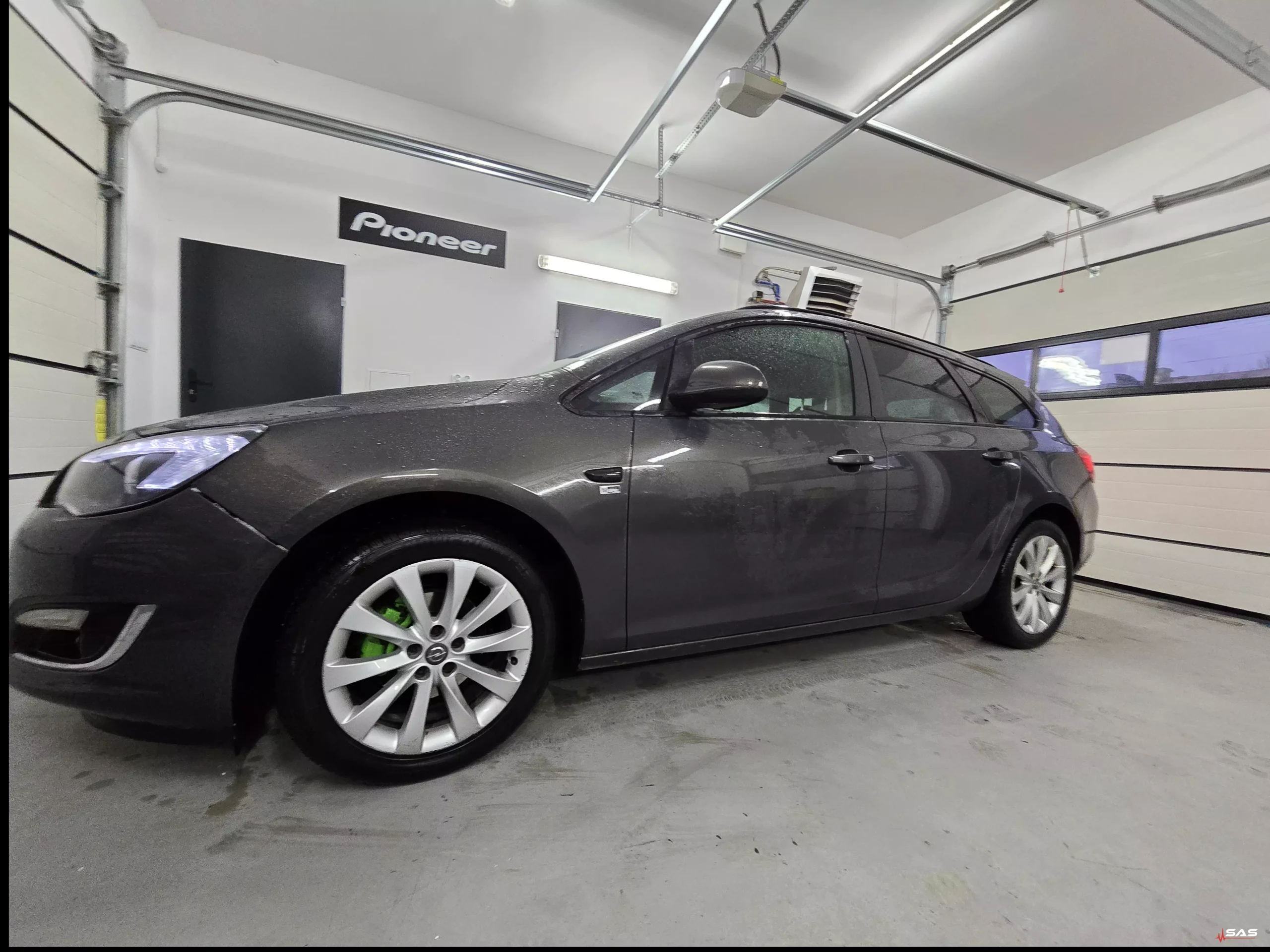 You are currently viewing Opel Astra J – wygłuszenie i kompleksowa modernizacja car audio