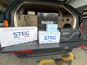 Read more about the article BMW X5 E53 – car audio, wygłuszenie drzwi i radio Android