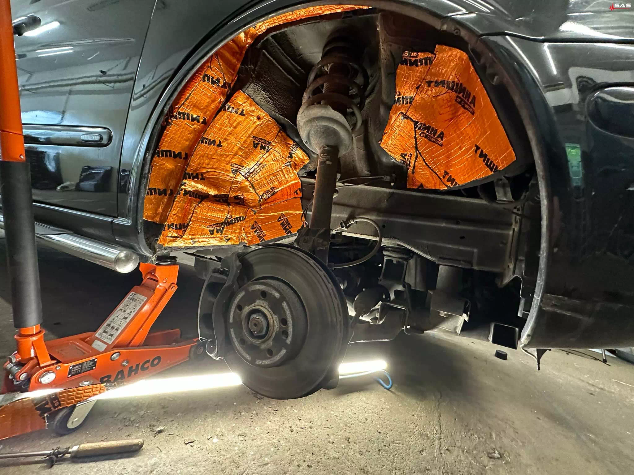 You are currently viewing Mercedes Vito – wygłuszenie drzwi i nadkoli