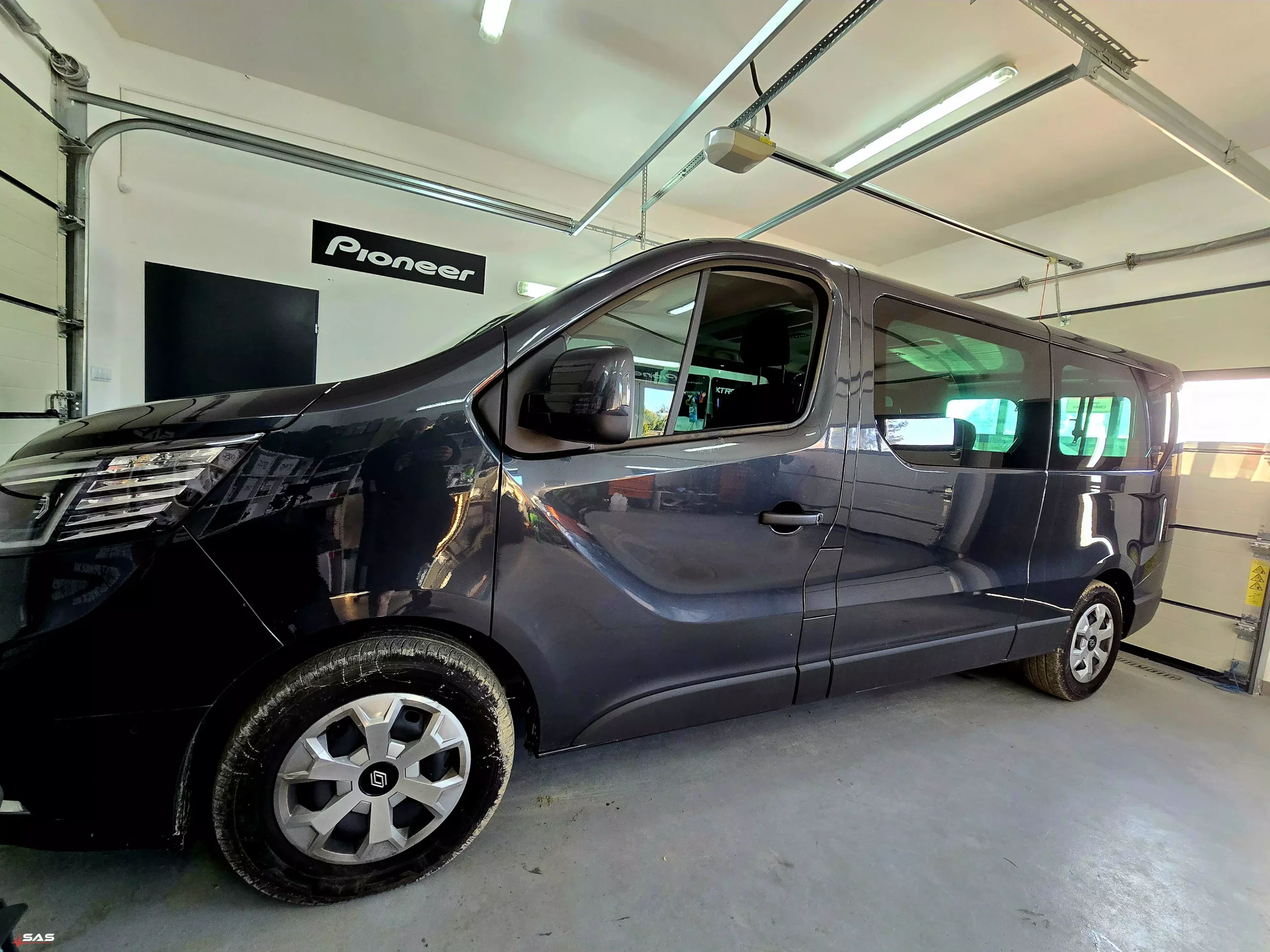 You are currently viewing Renault Trafic – kompleksowe wygłuszenie, car audio i FineVu